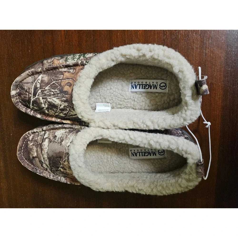 Magellan Outdoors Slippers Boys Size 3 Camo Faux Fur Lined Moccasins 183881